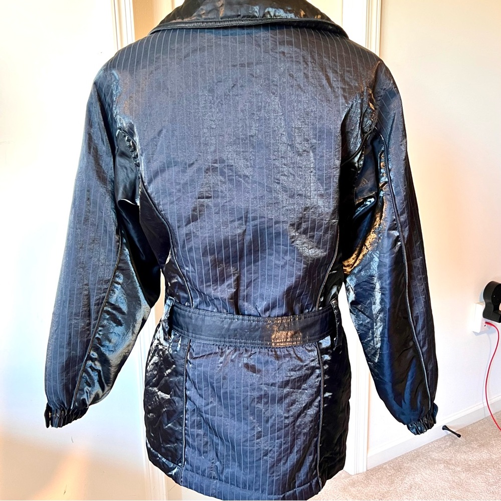 Vintage DESCENTE Black Shimmery Belted Winter Ski Jacket—SZ. 8 - Picture 5 of 17